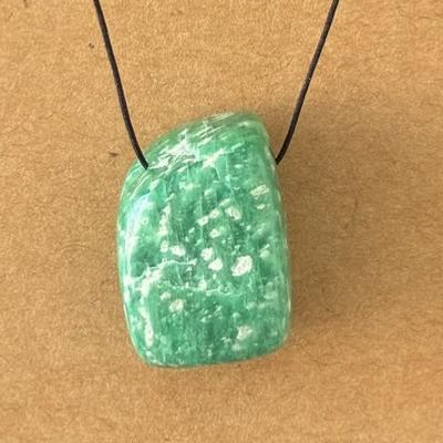 AMAZONITE PENDENTIF PERCE