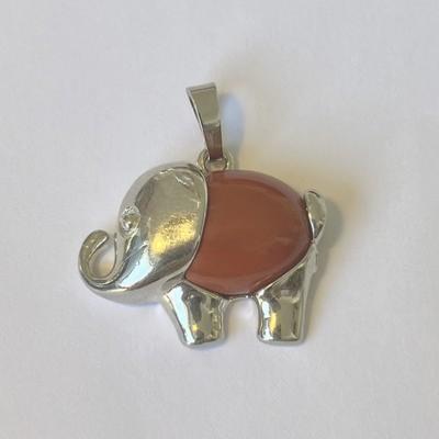 JASPE ROUGE ELEPHANT PENDENTIF