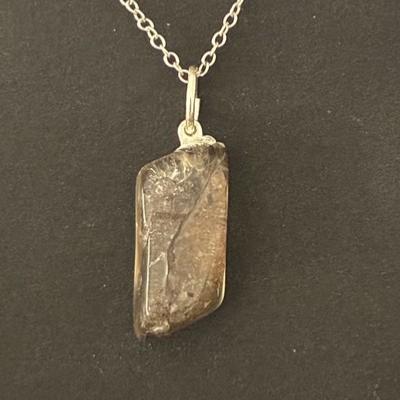 LABRADORITE JAUNE DOREE 1