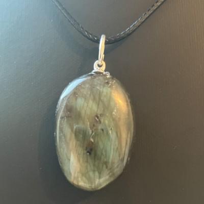 LABRADORITE PENDENTIF