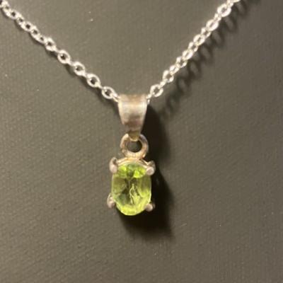 PERIDOT OLIVINE PENDENTIF