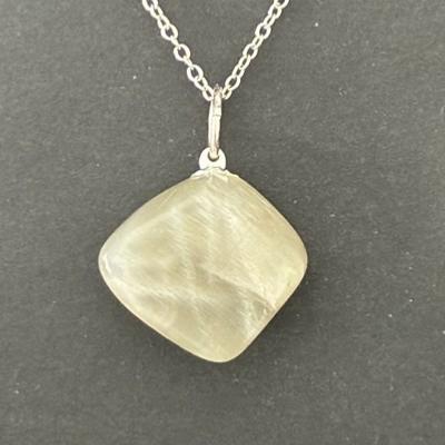 PIERRE DE LUNE PENDENTIF 11