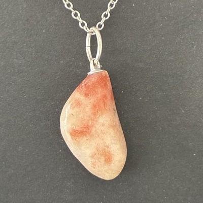 PIERRE DE SOLEIL PENDENTIF 1