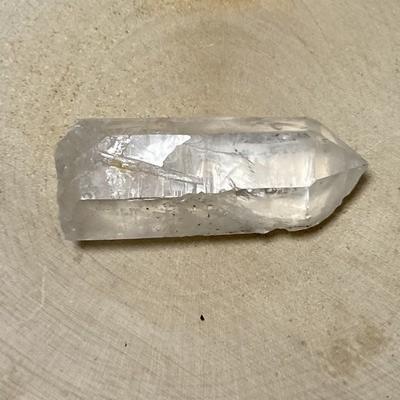 QUARTZ BRUT POINTE XL