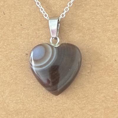 AGATE DE BOTSWANA PENDENTIF COEUR 3