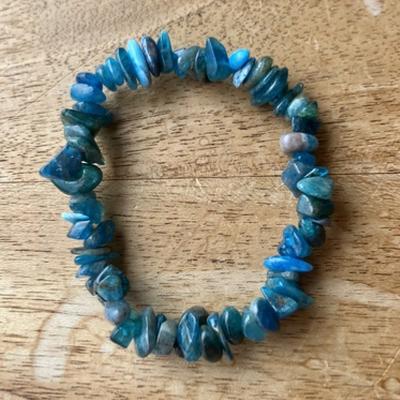 APATITE BLEUE BRACELET BAROQUE