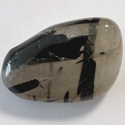 QUARTZ TOURMALINE PIERRE 5