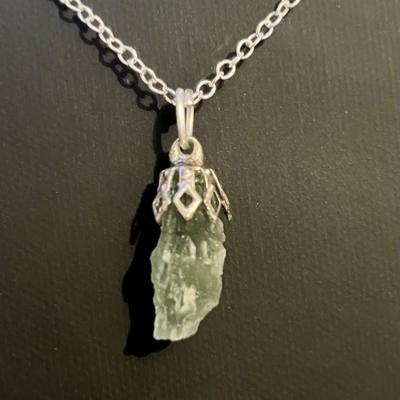 MOLDAVITE PENDENTIF