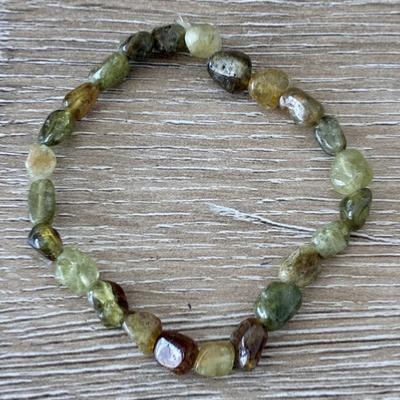 GRENAT VERT BRACELET IRREGULIER