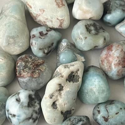 LARIMAR PIERRE ROULEE