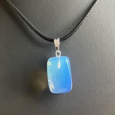 OPALINE PENDENTIF