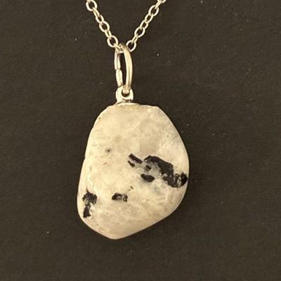PIERRE DE LUNE BLANCHE PENDENTIF 4