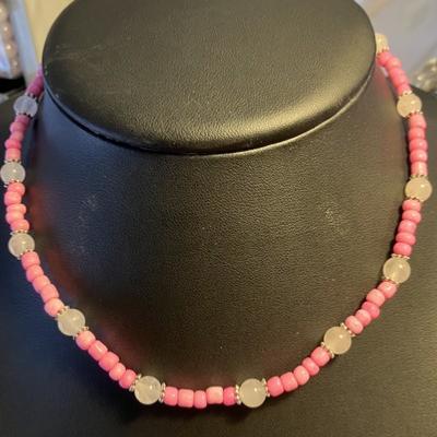 QUARTZ ROSE COLLIER