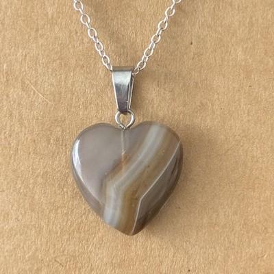 AGATE DE BOTSWANA PENDENTIF COEUR 5