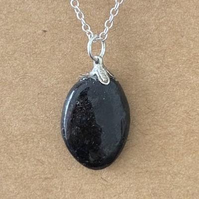 ASTROPHYLLITE PENDENTIF 2