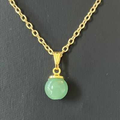 AVENTURINE VERTE PENDENTIF OR