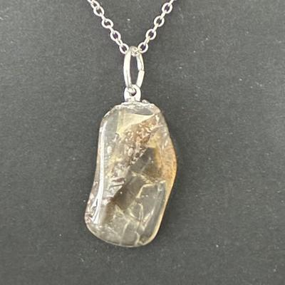 LABRADORITE JAUNE DOREE 6