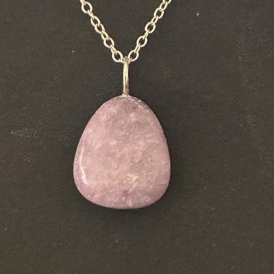 LEPIDOLITE PENDENTIF 4