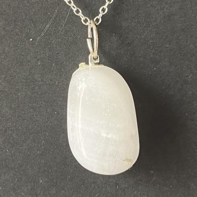 MANGANOCALCITE PENDENTIF
