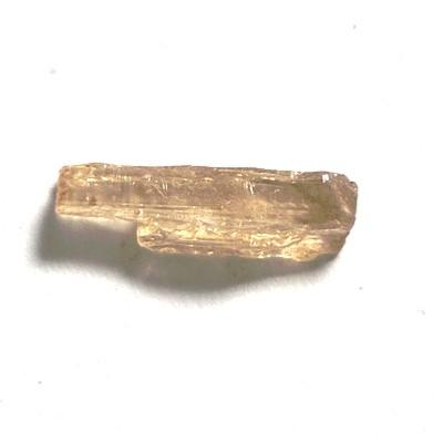 TOPAZE IMPERIALE PIERRE BRUTE 7