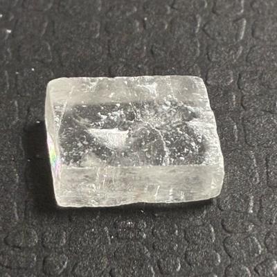 CALCITE OPTIQUE PIERRE 4