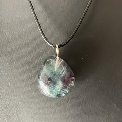 FLUORINE FLUORITE PENDENTIF