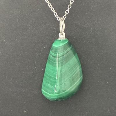 MALACHITE PENDENTIF 6