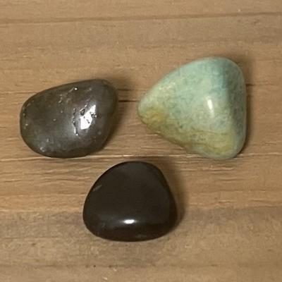 3 PIERRES EMPATHE ET THERAPEUTE