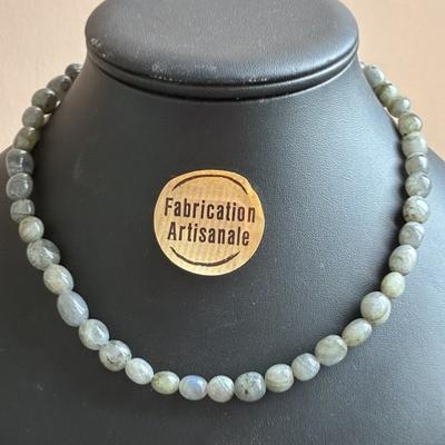 LABRADORITE COLLIER