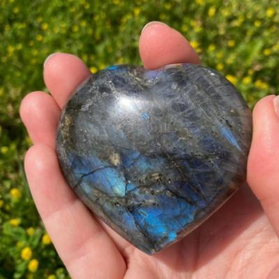 Labradorite : Pierre de Protection de l' Empathe Hypersensible Thrapeute Soignant en Lithothrapie