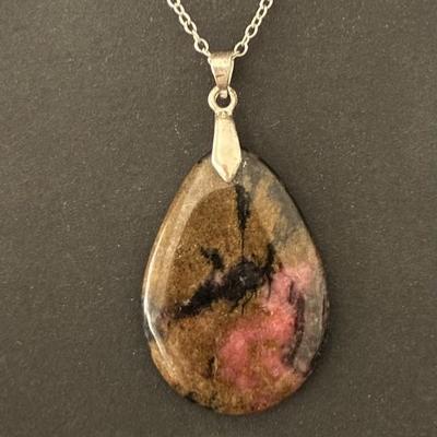 EPIDOTE RUBIS ZOISITE PENDENTIF 2