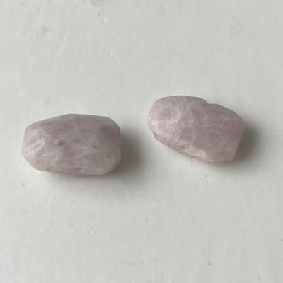 KUNZITE PERLE FACETTE