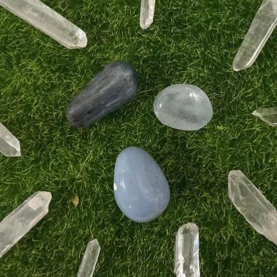 Pierres naturelles par Forme Boutique de Lithothrapie Lille Nord Magasin de Pierres naturelles