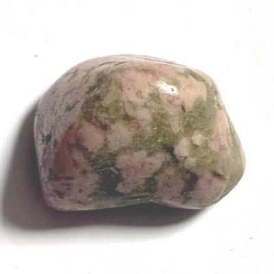 CLINOZOISITE PIERRE 6