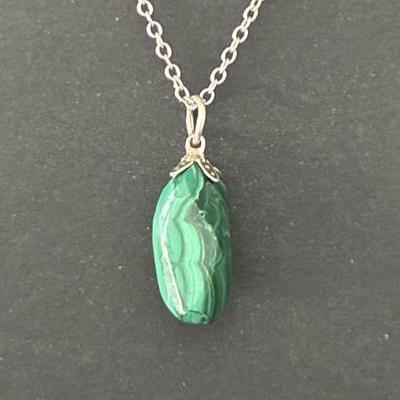 MALACHITE PENDENTIF 8