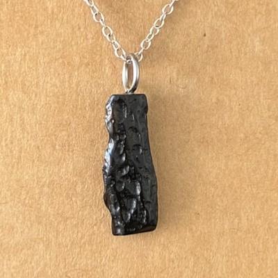 TECTITE PENDENTIF 4