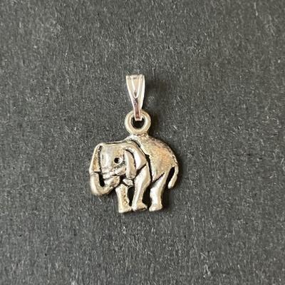 ANIMAL TOTEM ELEPHANT PENDENTIF