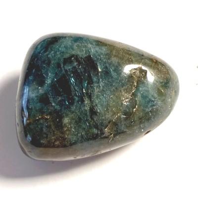 APATITE BLEUE PIERRE 4