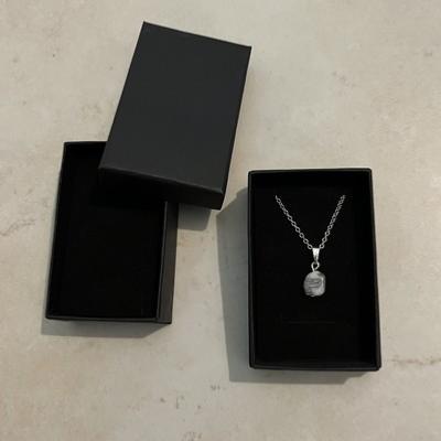 BOITE CADEAU PENDENTIF