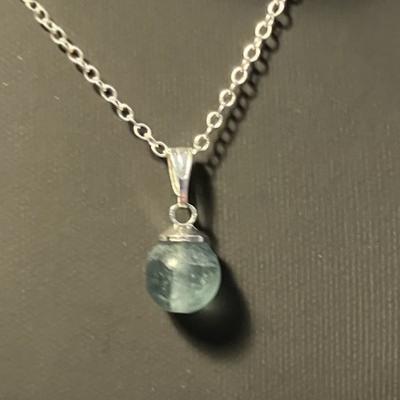 FLUORINE FLUORITE PENDENTIF