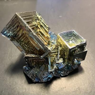 BISMUTH PIERRE