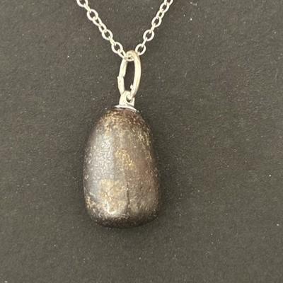 MAGNETITE PENDENTIF 2