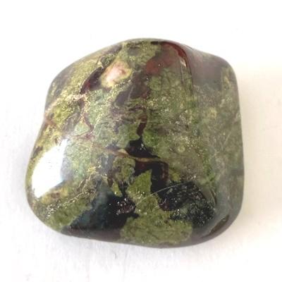 DRAGON STONE PIERRE 6