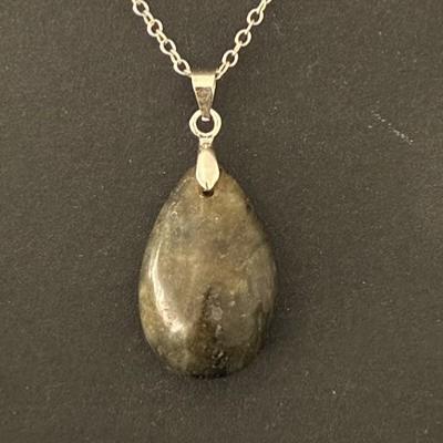 LABRADORITE PENDENTIF 6