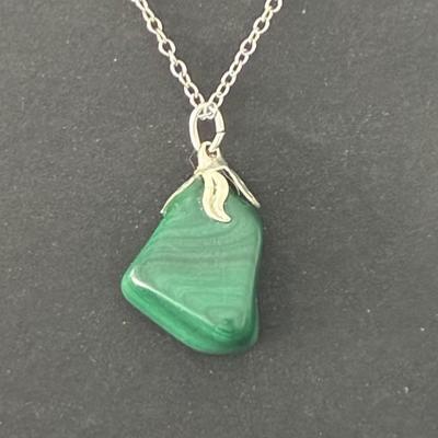 MALACHITE PENDENTIF 7