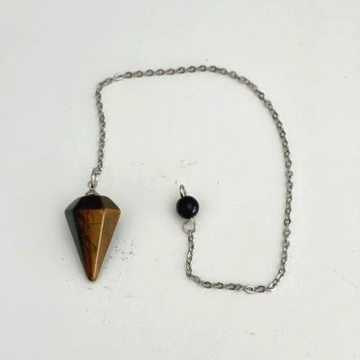 OEIL DU TIGRE PENDULE