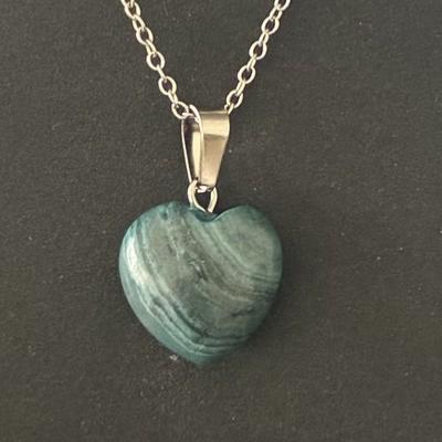CHRYSOCOLLE PENDENTIF COEUR 1