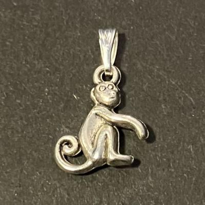 ANIMAL TOTEM SINGE PENDENTIF