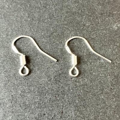 1 PAIRE BOUCLES D OREILLE ARGENT