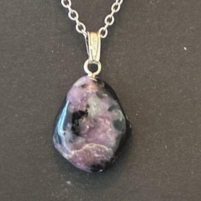 CHAROITE PENDENTIF 6